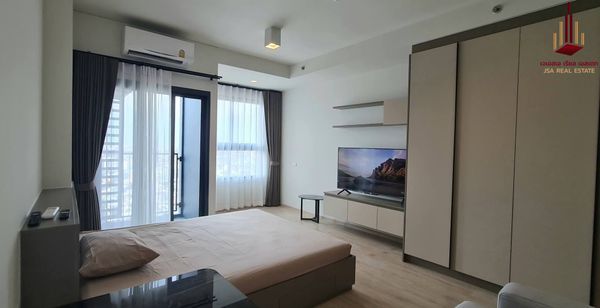 ✨ For Rent: Ideo Sathorn - Wongwian Yai Condo ✨ 💰 Only 15,000 THB/month
