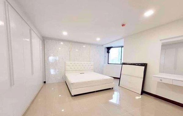 LTH15631 - Luxury Condo for Rent Phrom Phong | Spacious Family Residence | Near BTS Phrom Phong | 75,000 THB | คอนโดหรูให้เช่า พร้อมพงษ์ ห้องขนาดใหญ่ ใกล้ BTS พร้อมพงษ์