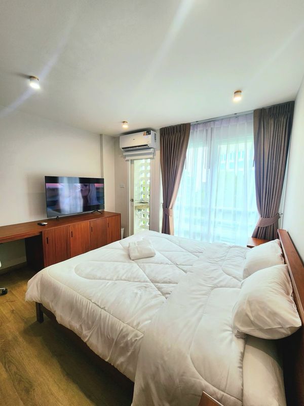 ✨ Ready to move in 31 May 2026 🏙️ For rent I-House Laguna Garden – RCA✨

📍 Location in the heart of RCA, convenient travel, near Rama 9, Asoke, Phetchaburi and Thonglor.