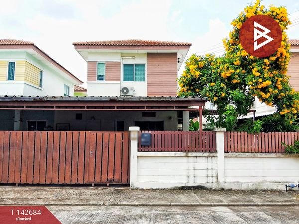 Semi-detached house for sale, Sripoonsuk Village, Sriracha, Chonburi.