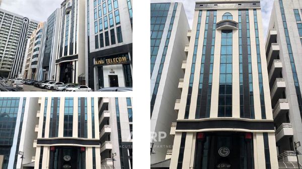 Office for sale with tenant, Bangna Complex Office Tower, Bangna-Trad Road. total area 1,200 sq.m.