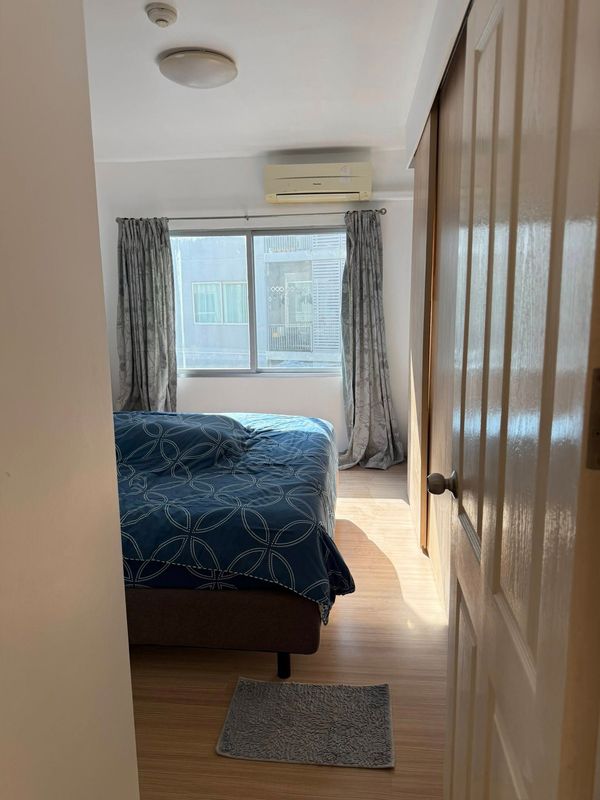 🔥 Condo for sale A Space Play Ratchada-Sutthisan A Space Play Ratchada-Sutthisan 📍 Good location near MRT Sutthisan, beautiful swimming pool view.