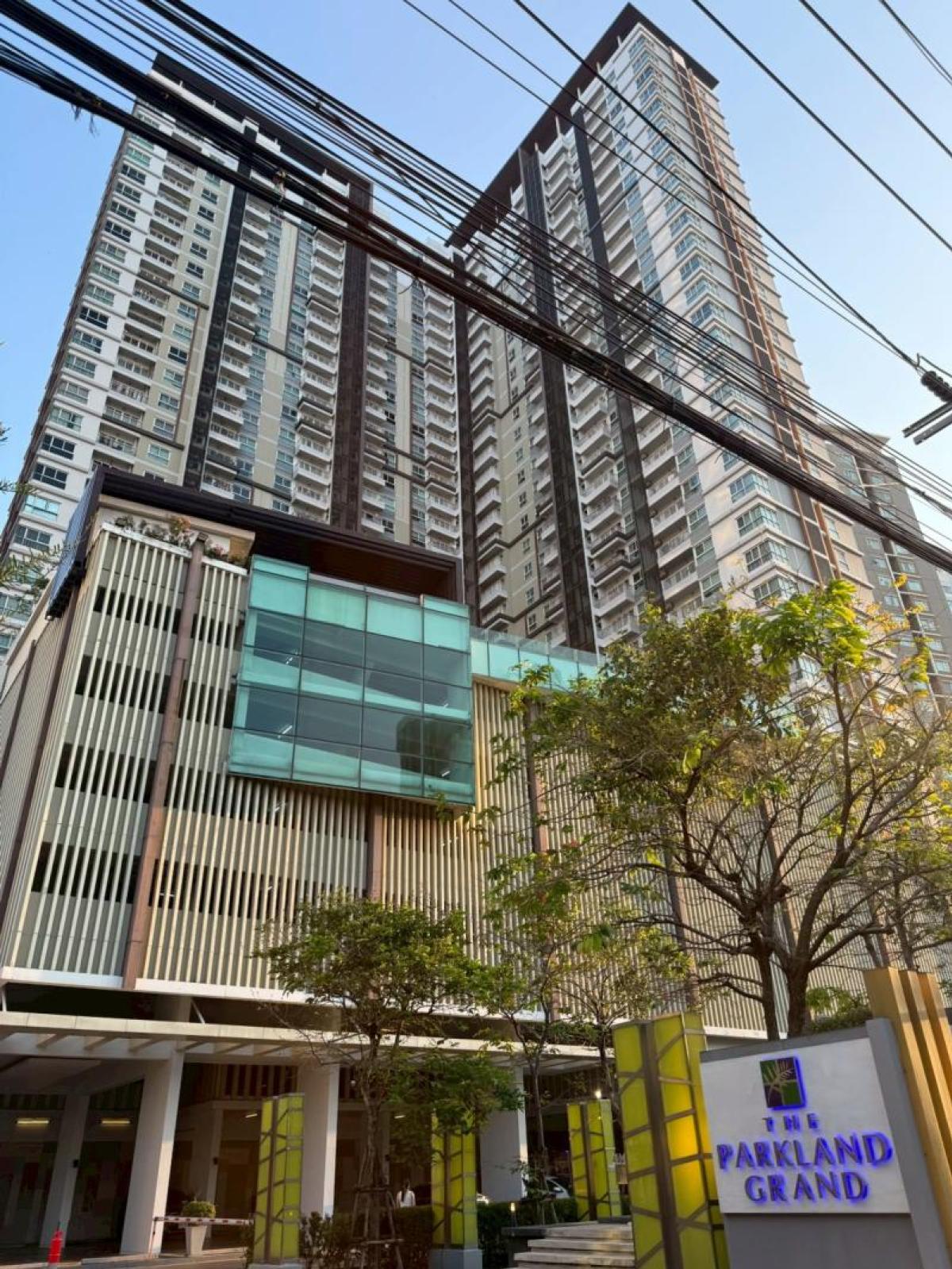 For Sale Condo , The Parkland Grand Taksin , BTS-Pho Nimit , Bang Yiruea , Thon Buri , Bangkok , CX-32193 For Sale Condo , The Parkland Grand Taksin , BTS-Pho Nimit , Bang Yiruea , Thon Buri , Bangkok , CX-32193
