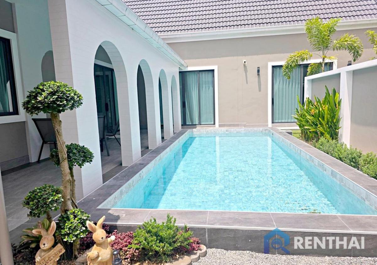 Nordic-style pool villa near Siam Country Club