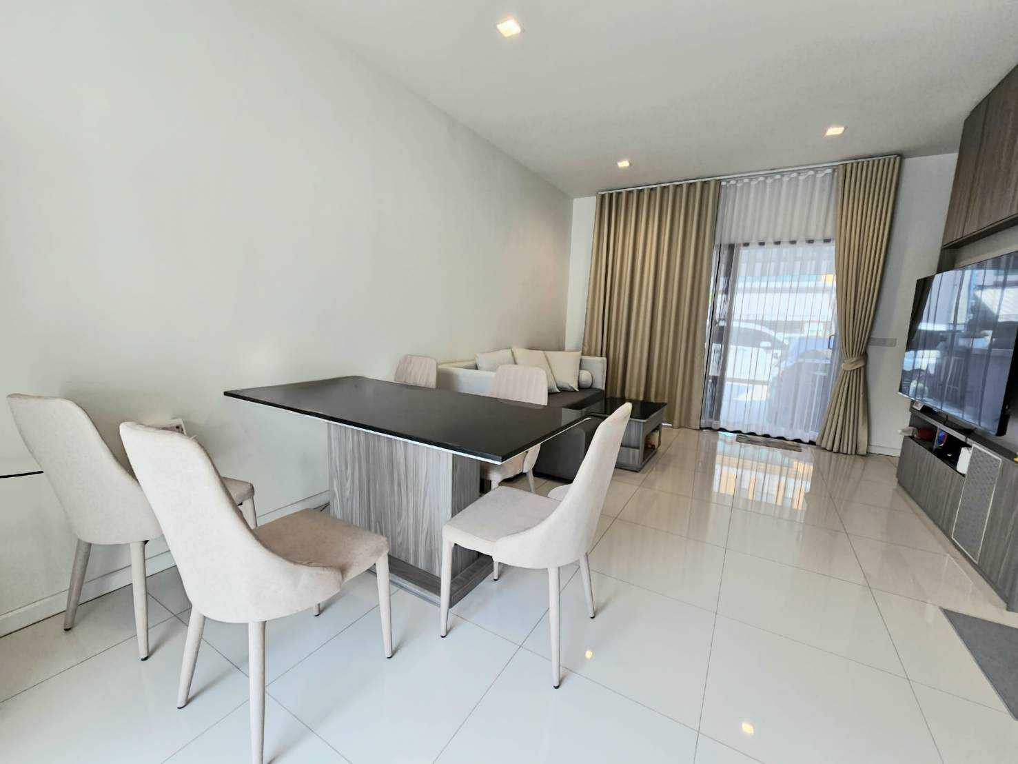 ขายด่วนทาวน์โฮม Eigen Home 3 ชั้น 26 ตครว แต่งสวยพร้อมอยู่ – รูปที่ 3