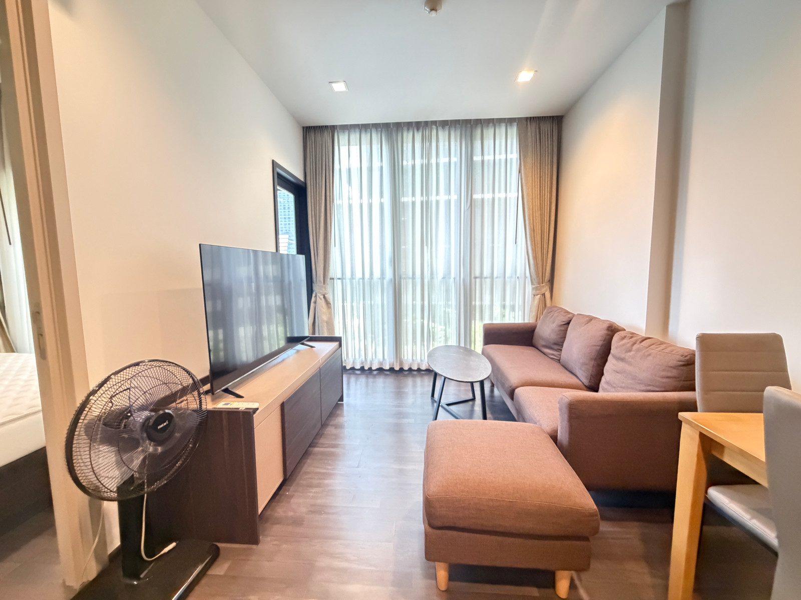 Condo for rent near MRT Rama 9 | THE LINE Asoke-Ratchada | 1 bedroom, fully furnished. Fully furnished, ready to move in, near Fortune Town Condo for rent near MRT Rama 9 | THE LINE Asoke-Ratchada | 1 bedroom, fully furnished. Fully furnished, ready to move in, near Fortune Town