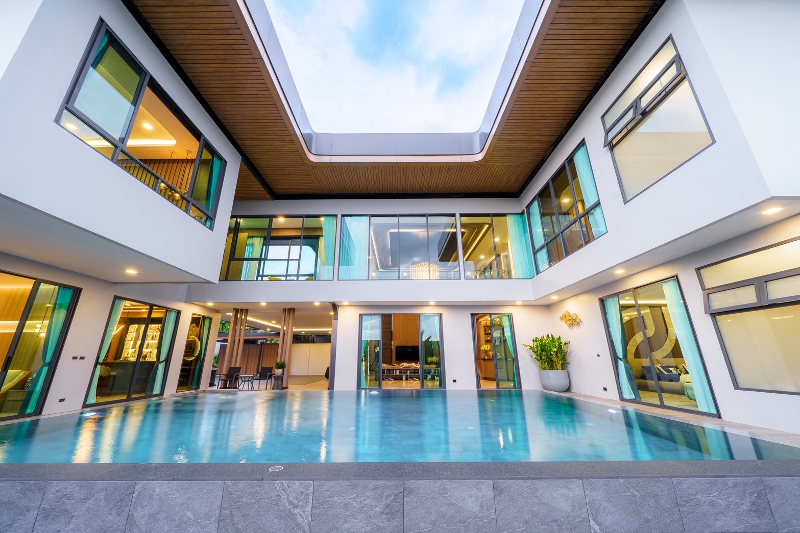 Ultra Luxury Pool Villa Pattaya Ultra Luxury Pool Villa Pattaya