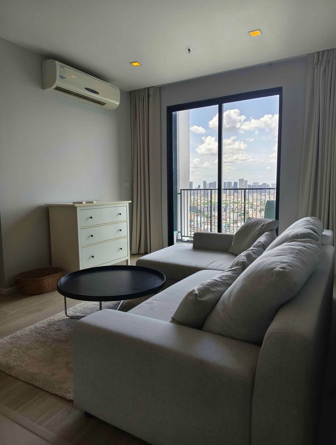 🏙️ ให้เช่า Quinn Condo รัชดา 17
ใกล้ MRT สุทธิสาร เพียง 300 เมตร 2 ห้องนอน ห้องใหญ่ พร้อมเข้าอยู่
 – รูปที่ 4