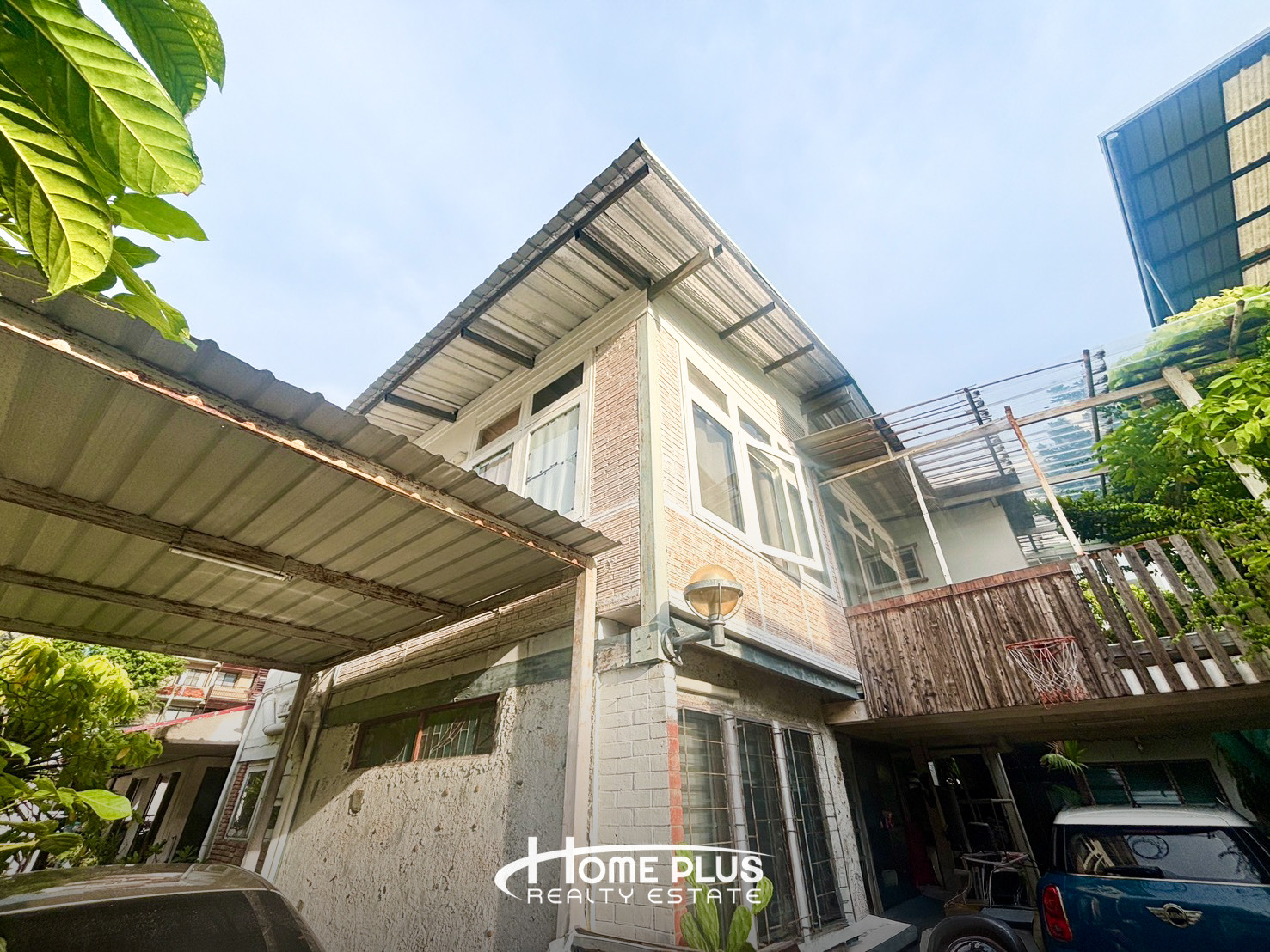 ขายบ้านพร้อมที่ดิน เอกมัย ซอย 8 ถนนสุขุมวิท 63 เขตวัฒนา กรุงเทพฯ – รูปที่ 2