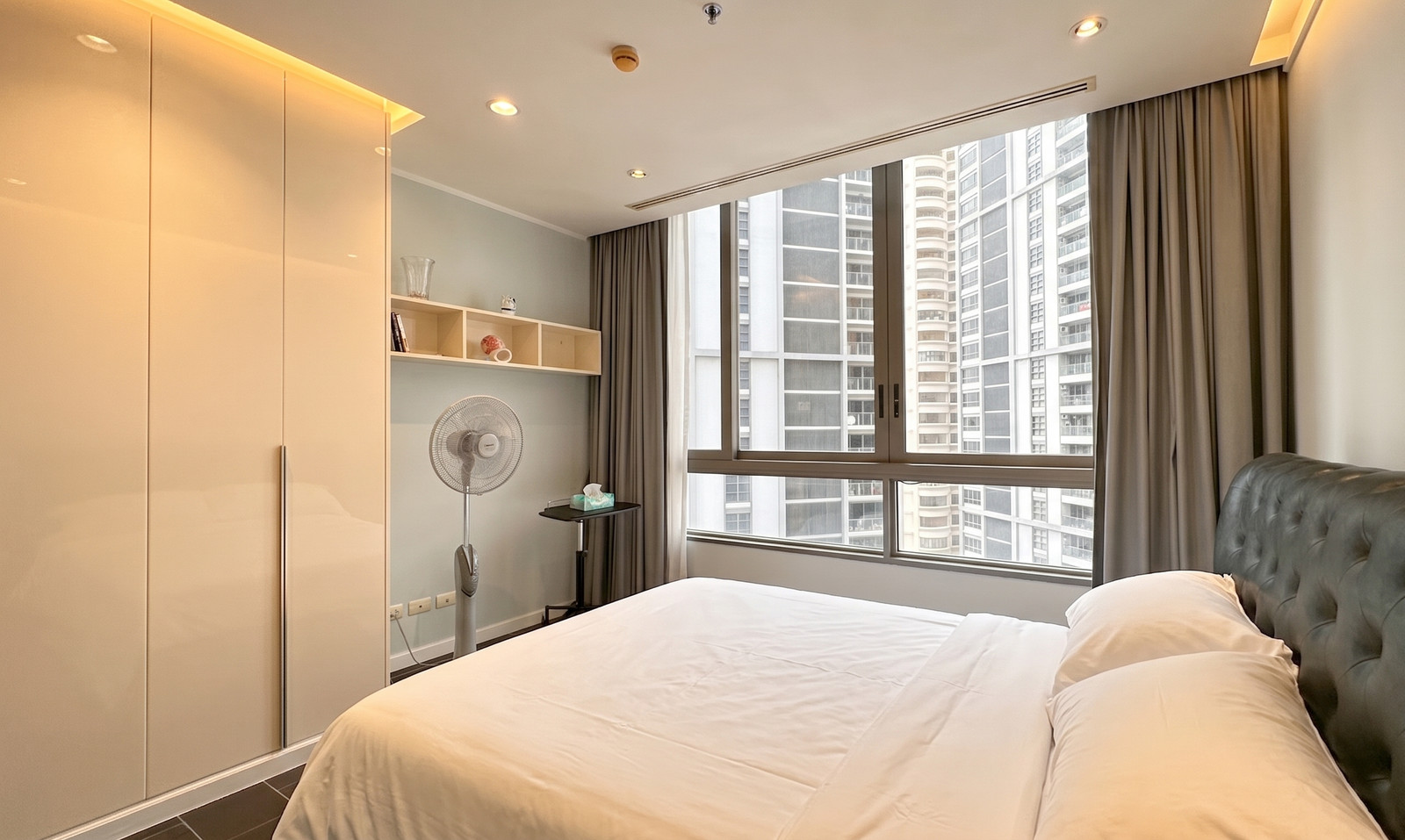 For Sale | Northpoint Pattaya – Luxury Beachfront Residence with Direct Sunset Sea View