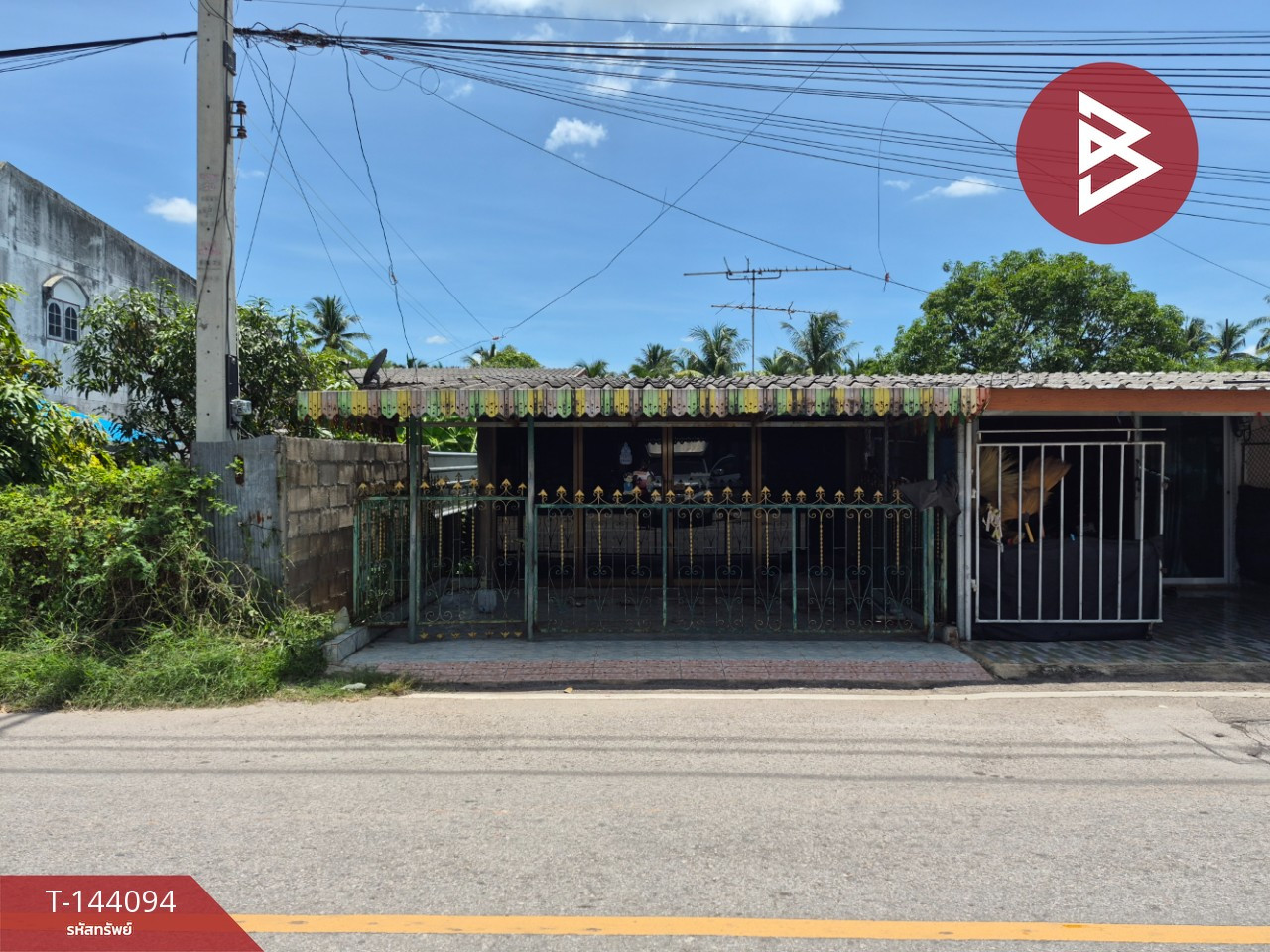 One-story townhouse for sale, area 19 sq m, Damnoen Saduak, Ratchaburi. One-story townhouse for sale, area 19 sq m, Damnoen Saduak, Ratchaburi.