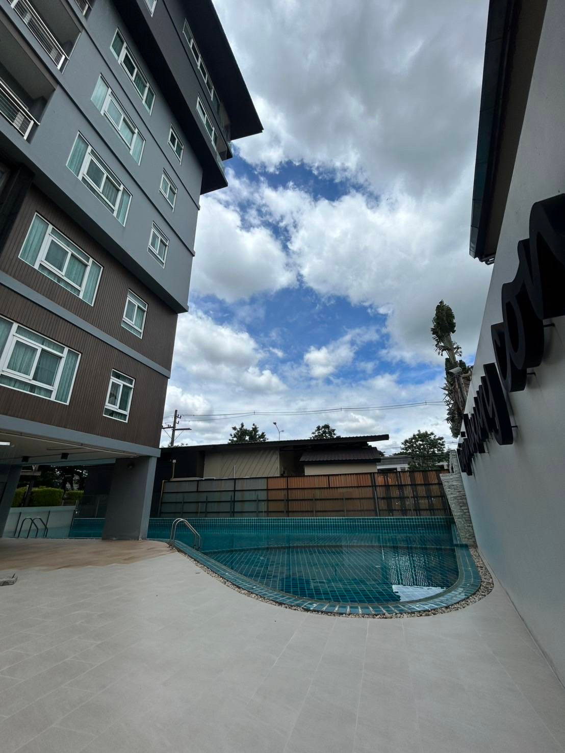Condo for sale: The Grand Benefits Condo 2, size 50.91 sq m, 4th floor, beautiful view, good location, convenient travel, ready to move in. Condo for sale: The Grand Benefits Condo 2, size 50.91 sq m, 4th floor, beautiful view, good location, convenient travel, ready to move in.