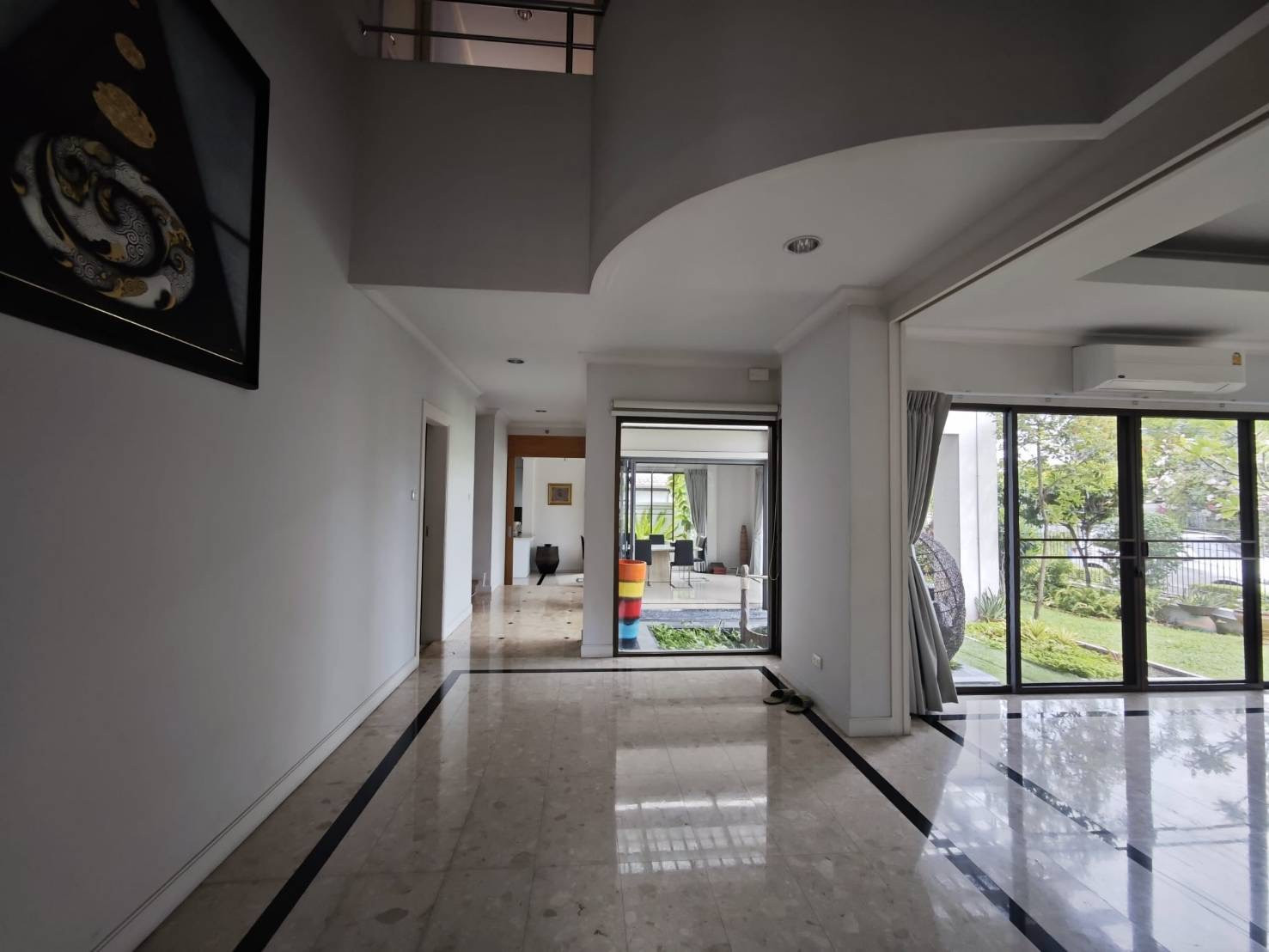 ขายบ้านเดี่ยว 3 ชั้น ใจกลางเมืองย่านรามคำแหง พร้อมเฟอร์นิเจอร์ – รูปที่ 2