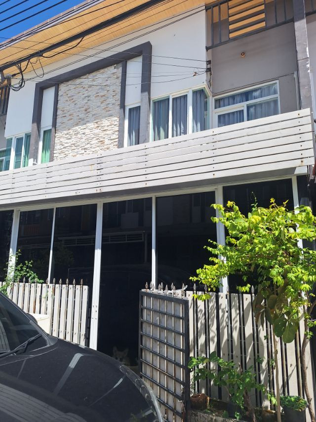 (รหัส R032) ให้เช่าบ้าน โครงการ Gusto Townhome Ramkhumhang : กัสโต้ ทาวน์โฮม รามคำแหง