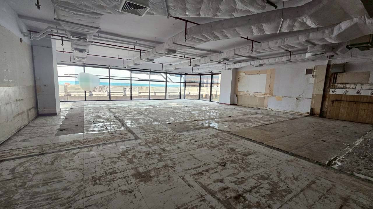 BTS Asoke, space for rent 178 sq m, suitable for Wellness Center, Clinic, Beauty Clinic, Pilates Studio, Yoga Studio and health businesses. BTS Asoke, space for rent 178 sq m, suitable for Wellness Center, Clinic, Beauty Clinic, Pilates Studio, Yoga Studio and health businesses.