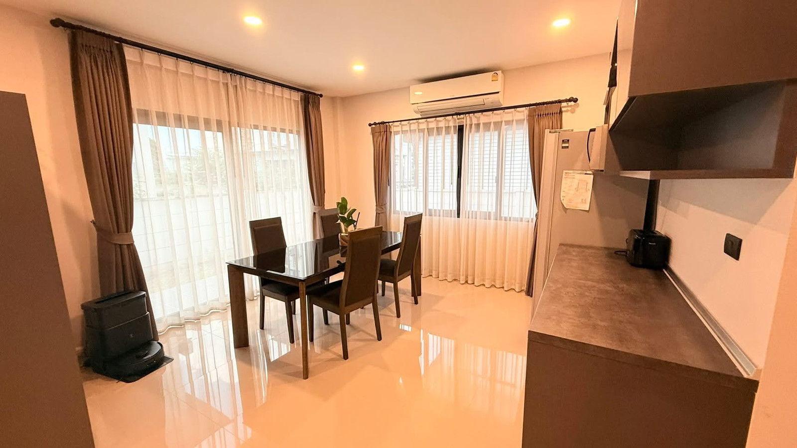 ให้เช่า บ้านเดี่ยว 2 ชั้น หมู่บ้าน บ้าน เซนโทร วงแหวน - จตุโชติ พร้อมเฟอร์นิเจอร์ ทำเลดี ใกล้ทางด่วน – รูปที่ 3