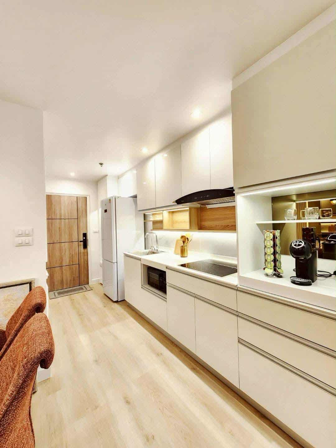 ให้เช่า คอนโด สุขุมวิท สวีท - Sukhumvit Suite สุขุมวิท 13 ใกล้รถไฟฟ้า BTS นานา ห้องขนาด 40 ตร.ม. 1 ห้องนอน 1 ห้องน้ำ ตกแต่งครบ พร้อมอยู่ – รูปที่ 2