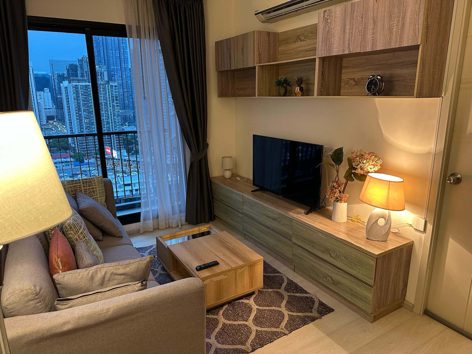 Life asoke Best price🔥 Nicely decorated Direct access to MRT Petchaburi !  – รูปที่ 2
