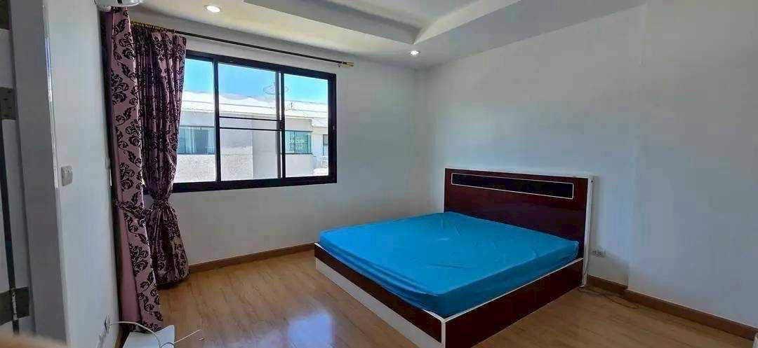 ให้เช่า Townhome สารินวิซสุขุมวิท 107 🚇🧑🏼‍🎄💯位於Sarin Wiz Sukhumvit 107 的聯排別墅出租。 – รูปที่ 4