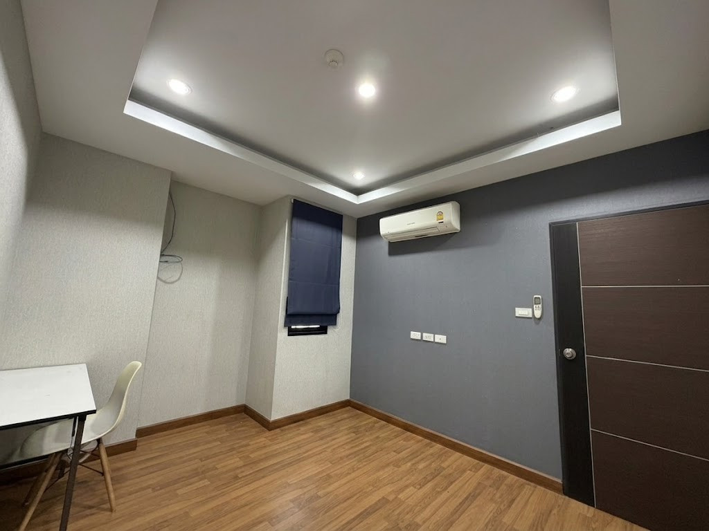 🔥 คอนโดห้องใหญ่ 2 ห้องนอน โซนคูคต เพียง 1.5 ล้าน! 🏢 ลามูร์ คอนโด – รูปที่ 4