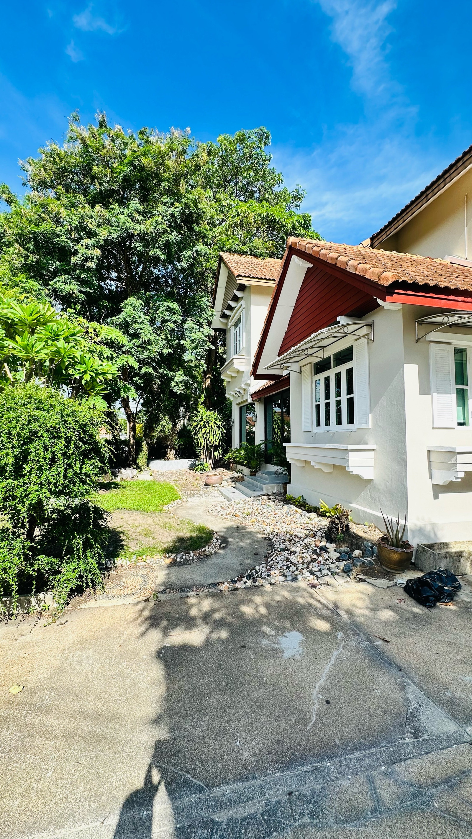 ให้เช่าบ้านเดี่ยวหลังมุม หลังใหญ่ ต่อเติมแล้ว!  – รูปที่ 3