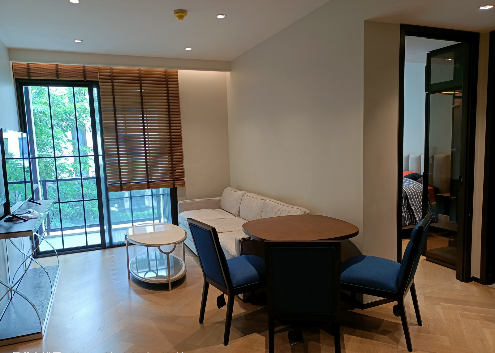 THE RESERVE 61 HIDEAWAY คอนโดลักชัวรีใจกลางสุขุมวิท 61 ใกล้ BTS เอกมัย และทองหล่อ THE RESERVE 61 HIDEAWAY คอนโดลักชัวรีใจกลางสุขุมวิท 61 ใกล้ BTS เอกมัย และทองหล่อ