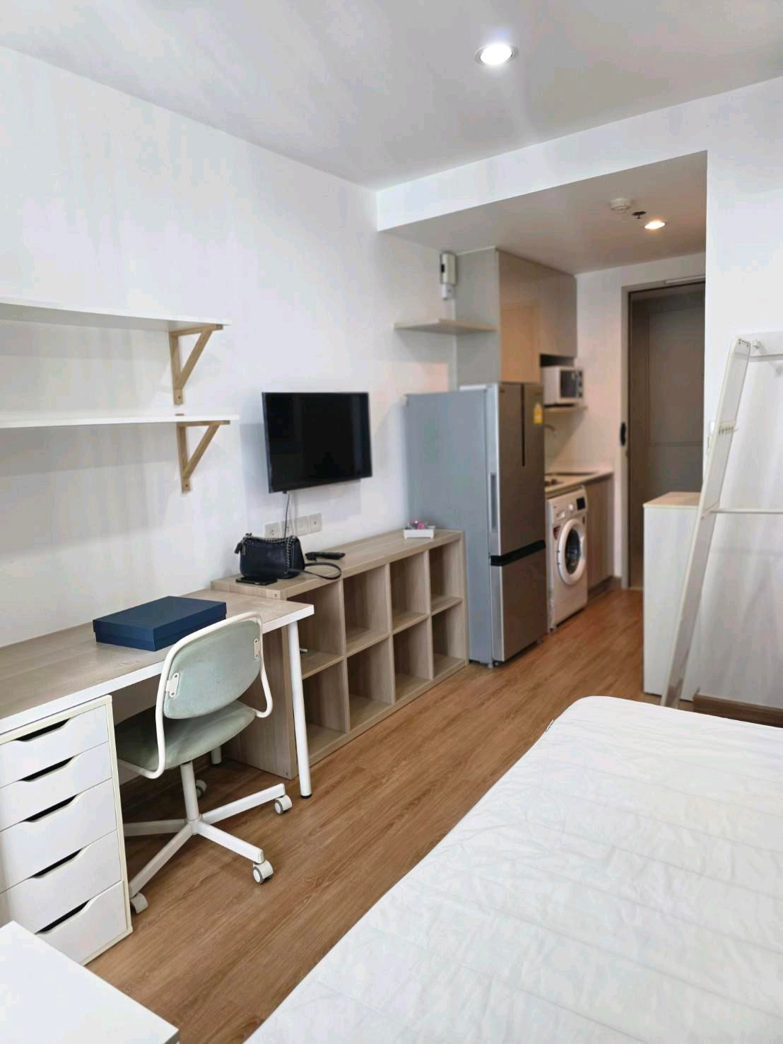 HOT​ PRICE!!!!!
For Rent​ Ideo Q Chula - Samyan
From MRT Samyan 270 M. 
Rent 17k – รูปที่ 2