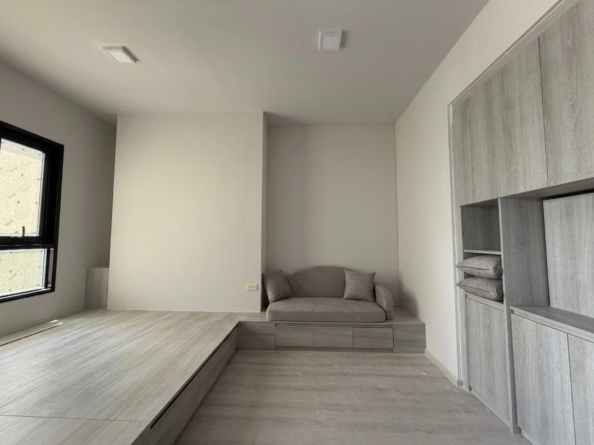 [FOR RENT] Condo for rent COBE Ratchada-Rama 9, Building F, 17th floor, studio room, city view. Decorated and ready to move in