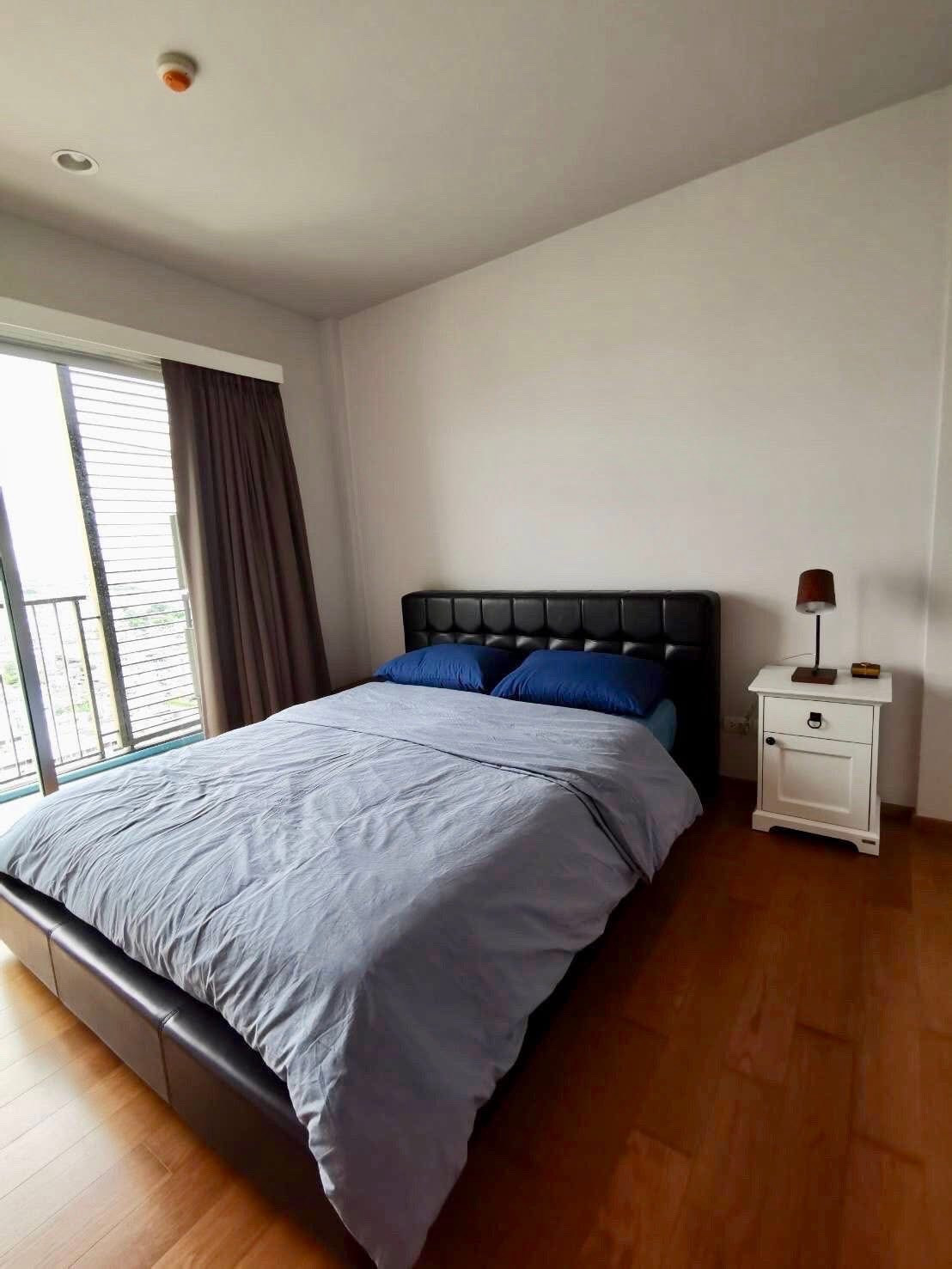 3 bedrooms at Hive Taksin📍 Only 100m to BTS Krung Thon Buri 3 bedrooms at Hive Taksin📍 Only 100m to BTS Krung Thon Buri