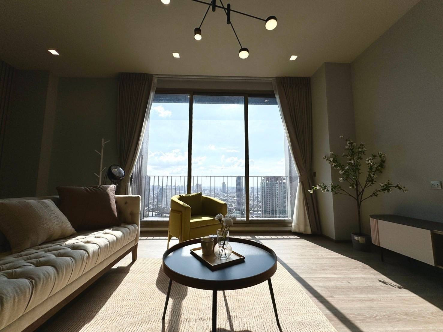✨ Luxury Condo for Rent at Rhythm Charoenkrung Pavilion