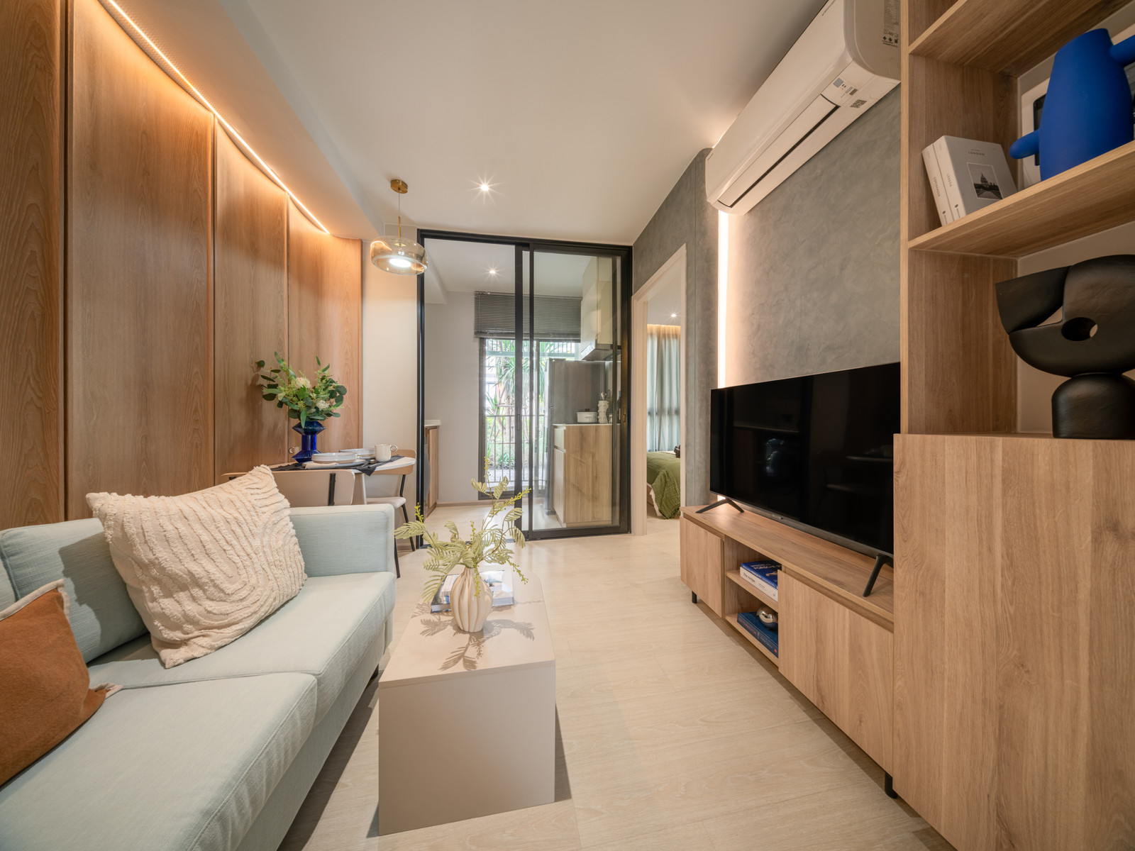 1 bedroom, this price, close to BTS, hard to find, first hand, fully furnished* [Urgent sale]