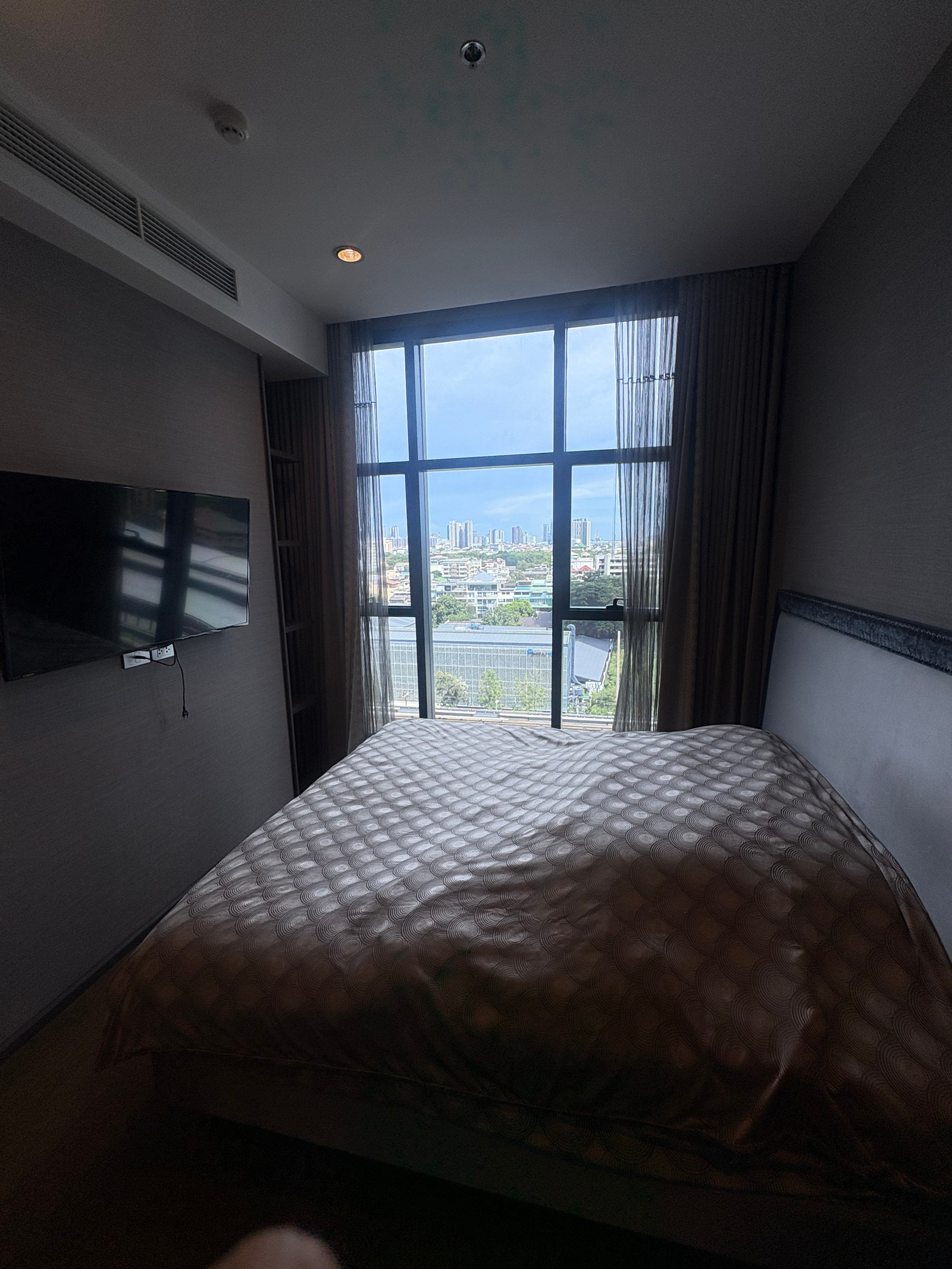 🔥Hot price🔥the diplomat sathorn 75 SQM ⚡️2b2b 48,000 🔥Interested in making an appointment to see the putter 0928895628 line : plustor_ss