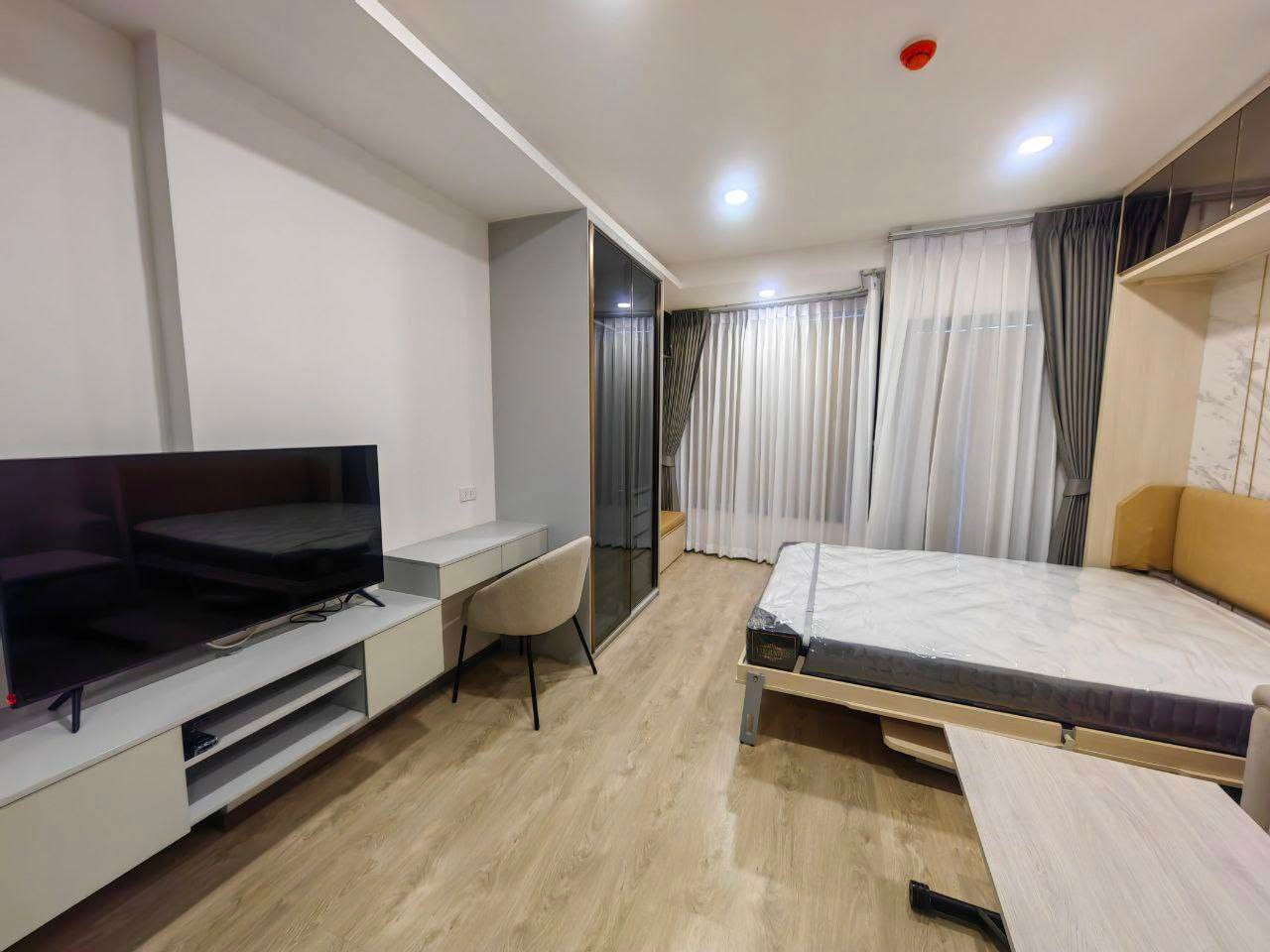 Condo for Rent – SOHO Bangkok Ratchada | 1 Bed 1 Bath | 26 sqm | Floor 5 | Huai Khwang | 16,000 THB/month | LINE: @500vvzzy | Ref: TR0024 Condo for Rent – SOHO Bangkok Ratchada | 1 Bed 1 Bath | 26 sqm | Floor 5 | Huai Khwang | 16,000 THB/month | LINE: @500vvzzy | Ref: TR0024
