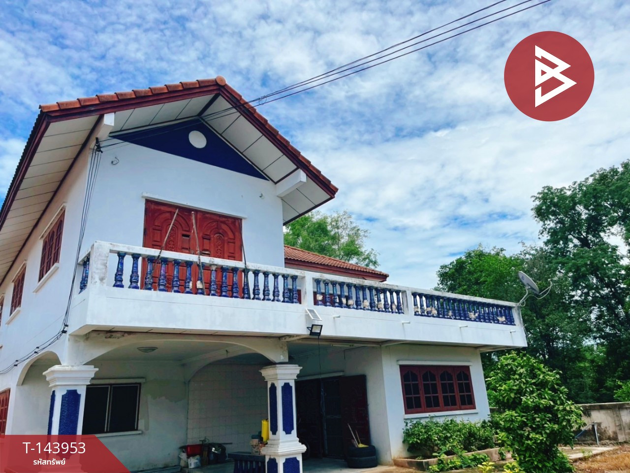 Single house for sale, area 3 Ngam, 95 sq m, Pak Nam, Doembang Nangbuat, Suphan Buri, next to the main road, good location.