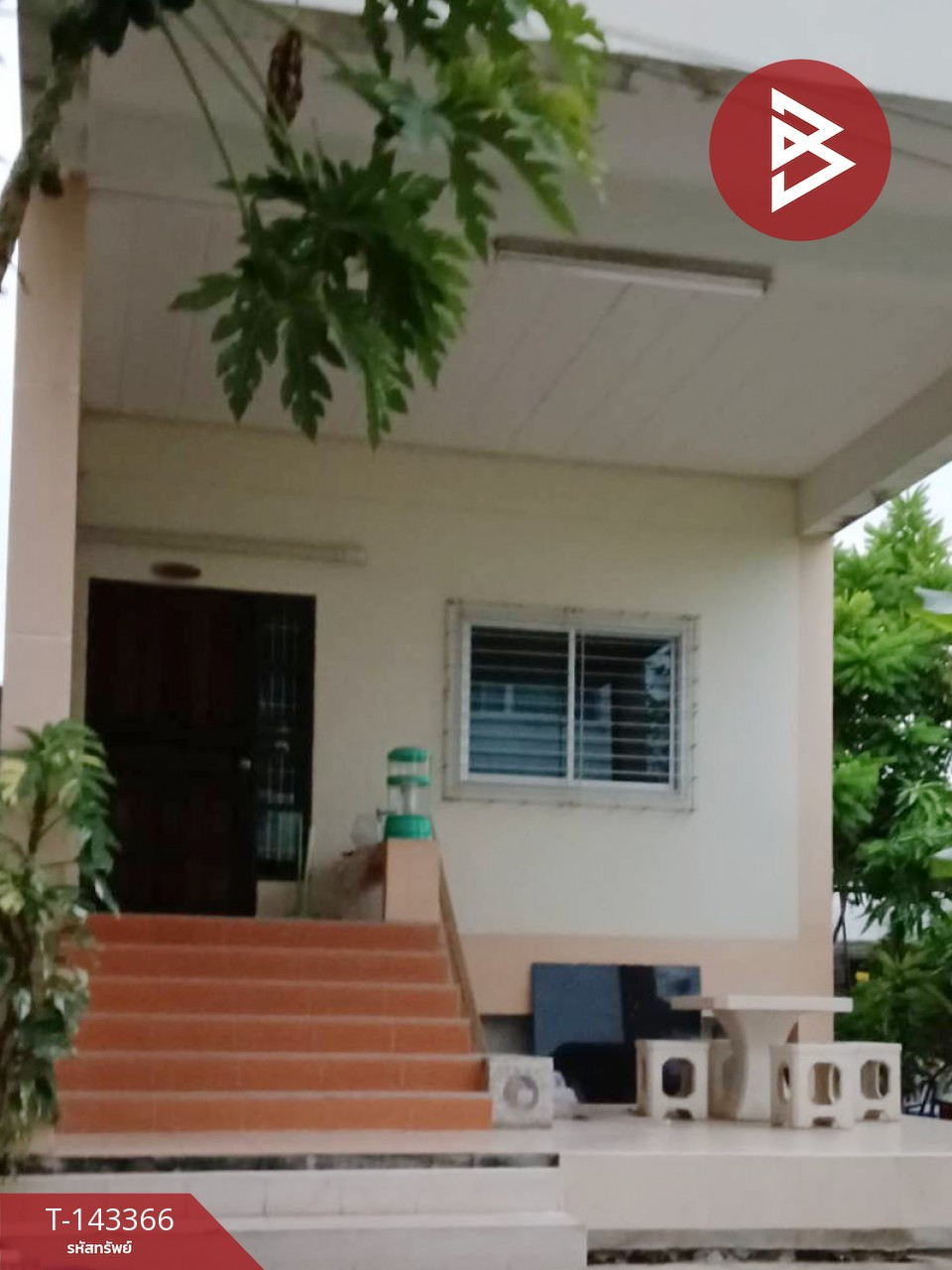 Urgent sale townhouse Thanakorn Villa 2 Village, Bang Kruai, Nonthaburi Urgent sale townhouse Thanakorn Villa 2 Village, Bang Kruai, Nonthaburi