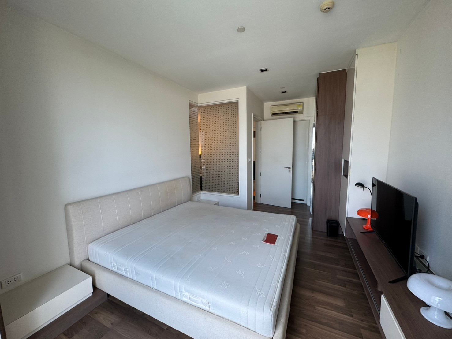 Urgent for rent!! Near BTS Punnawithi, ready to move in on 18 June 2026 / reserve first, get first served✨The Room Sukhumvit 62 – รูปที่ 2