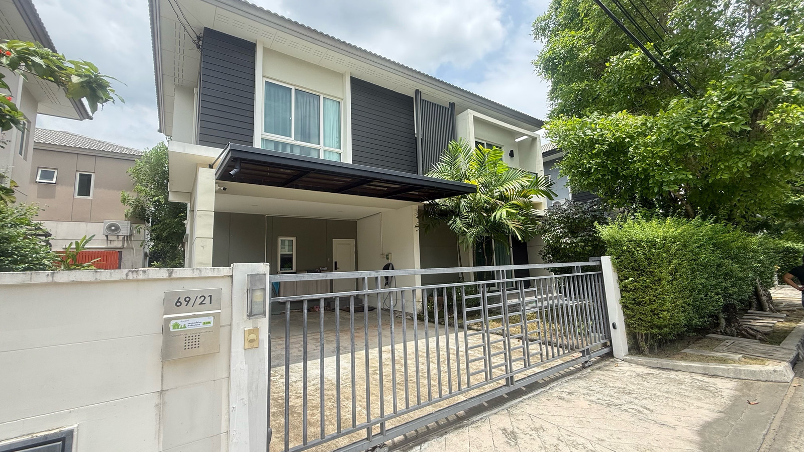 Beautiful house on the main road in Centro Chaiyaphruek-Chaengwattana village, price only 🔥5.9 million🔥