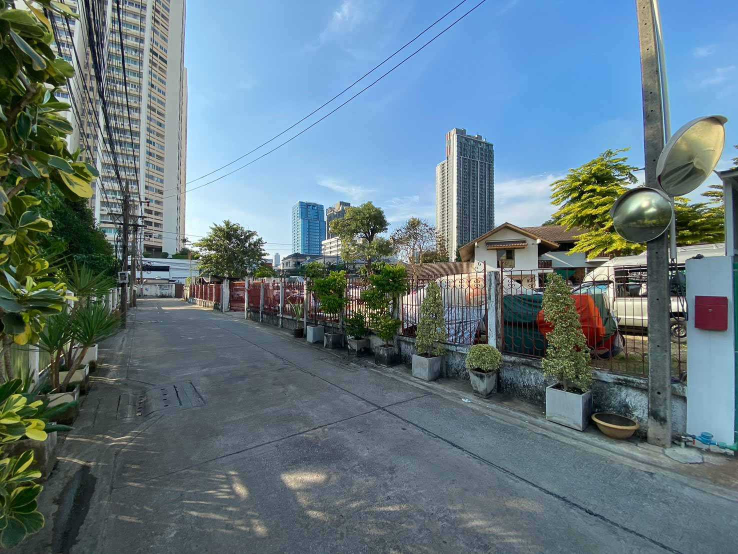 ขาย ที่ดิน 545 ตรว เอกมัย 22 พร้อมบ้าน ใกล้ แอร์ลิงค์ คลองตัน เหมาะทำบ้านพักอาศัย – รูปที่ 4