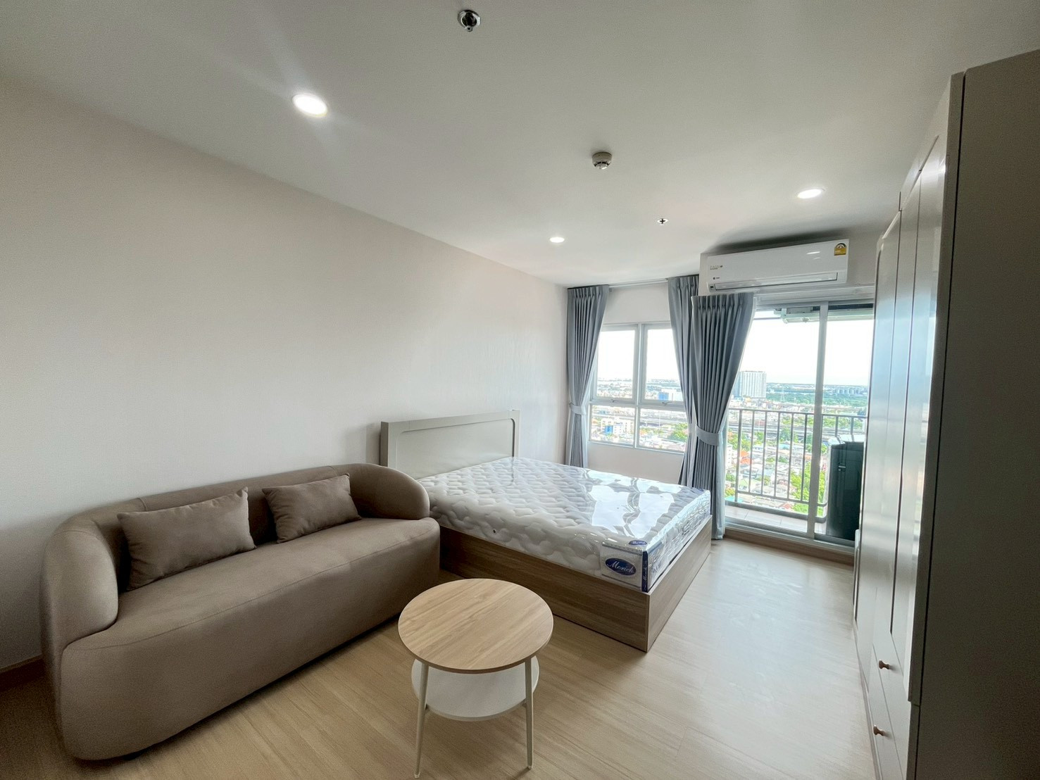 PFD-08631 Condo for rent Supalai Veranda Sukhumvit 117, brand new room. Fully furnished, ready to move in, near BTS Pu Chao 🏙️✨ PFD-08631 Condo for rent Supalai Veranda Sukhumvit 117, brand new room. Fully furnished, ready to move in, near BTS Pu Chao 🏙️✨