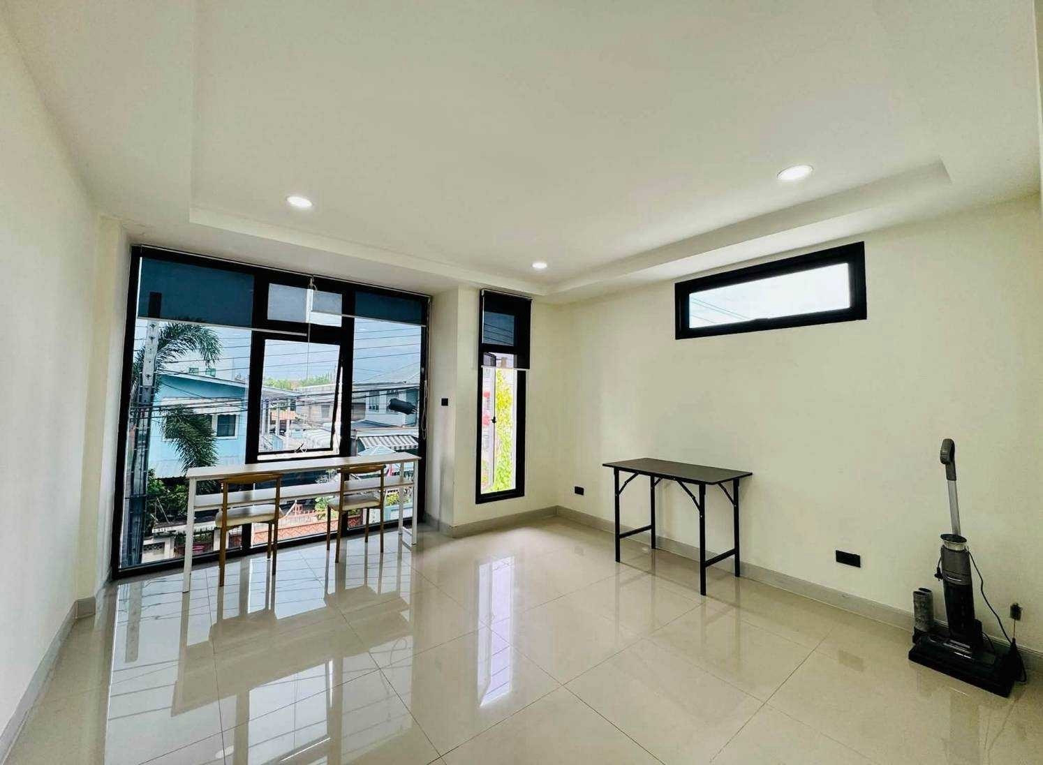 ให้เช่า Home Office วชิรธรรมสาธิต60 🚇🚝🌈  出租家庭辦公室，Wachirathamsathit 60 – รูปที่ 2