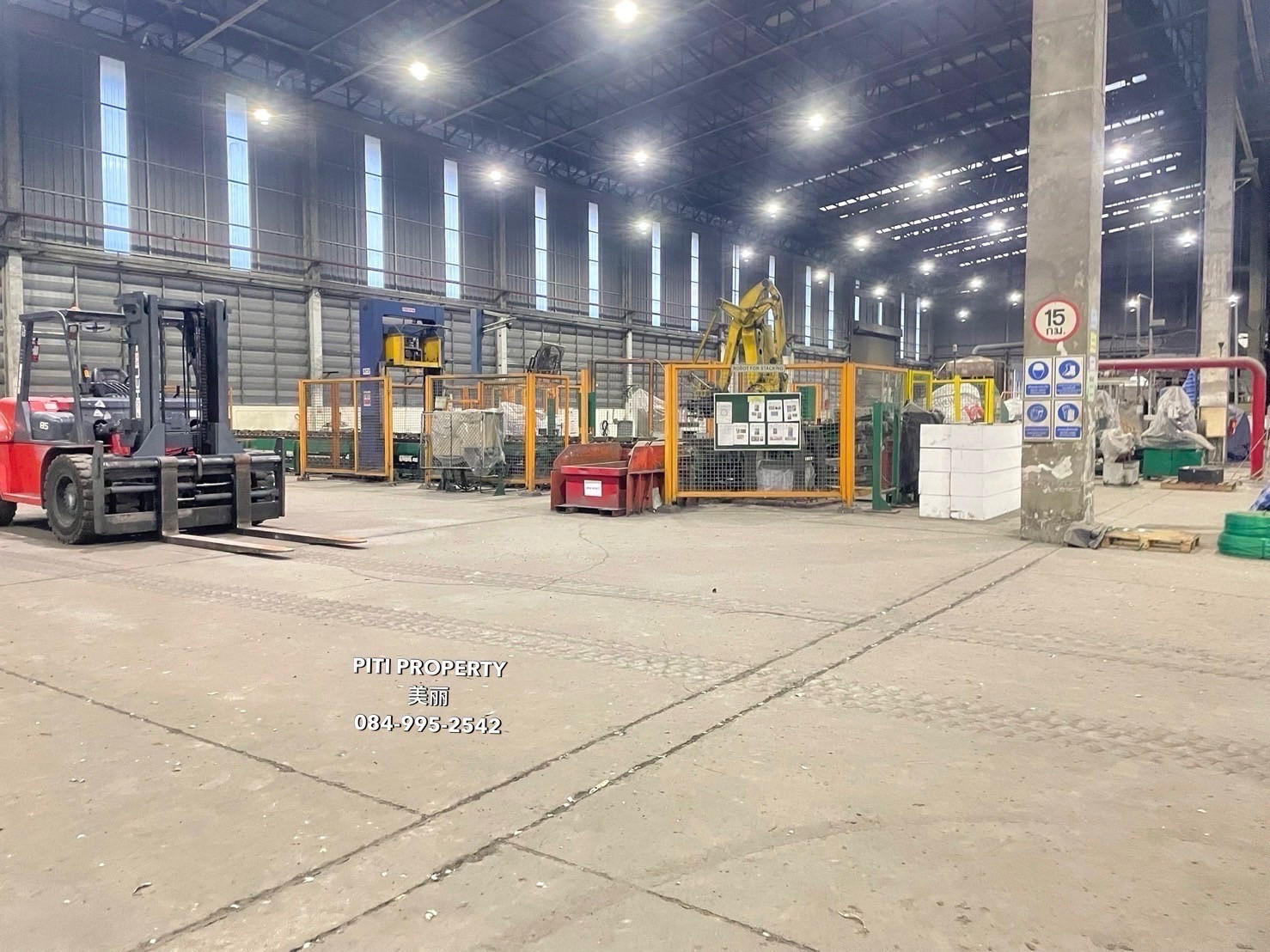 🚩Purple plot land for sale with factory. Located in the industrial estate area, Pluak Daeng District, Rayong Province, amounting to 21-3-9.2 rai.
🔹Total price 399,000,000 baht
🗝️Code 30319