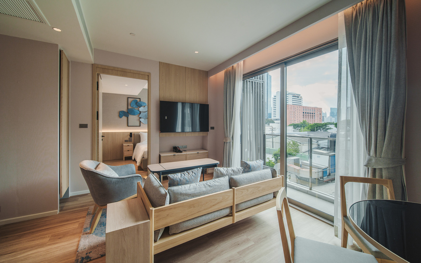 Target Estate Residences Langsuan - 2 Bedroom Garden View ทาร์เก็ต เอสเตท เรสซิเดนเซส หลังสวน [+weekly housekeeping & wi-fi] – รูปที่ 3