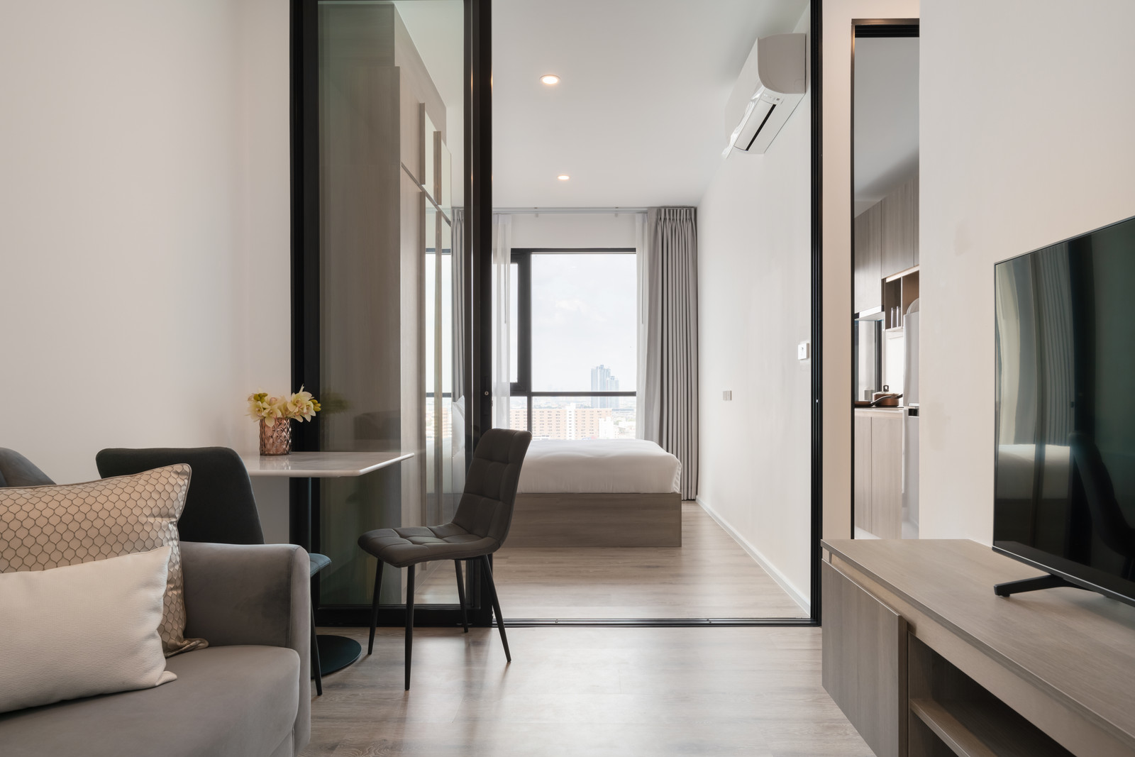 🔥 Room ready to move in. Complete central area, next to MRT Yellow Line, Thippawan Station 🚆 🔥 Room ready to move in. Complete central area, next to MRT Yellow Line, Thippawan Station 🚆