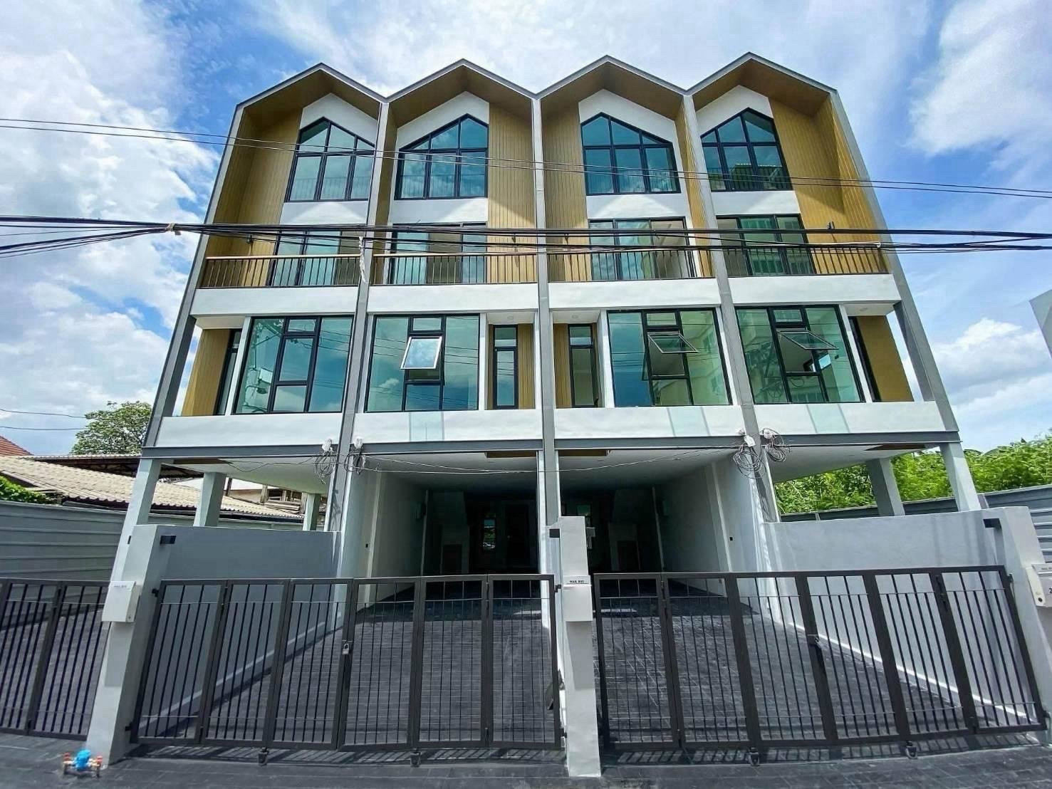 ให้เช่า Home Office วชิรธรรมสาธิต60 🚇🚝🌈  出租家庭辦公室，Wachirathamsathit 60