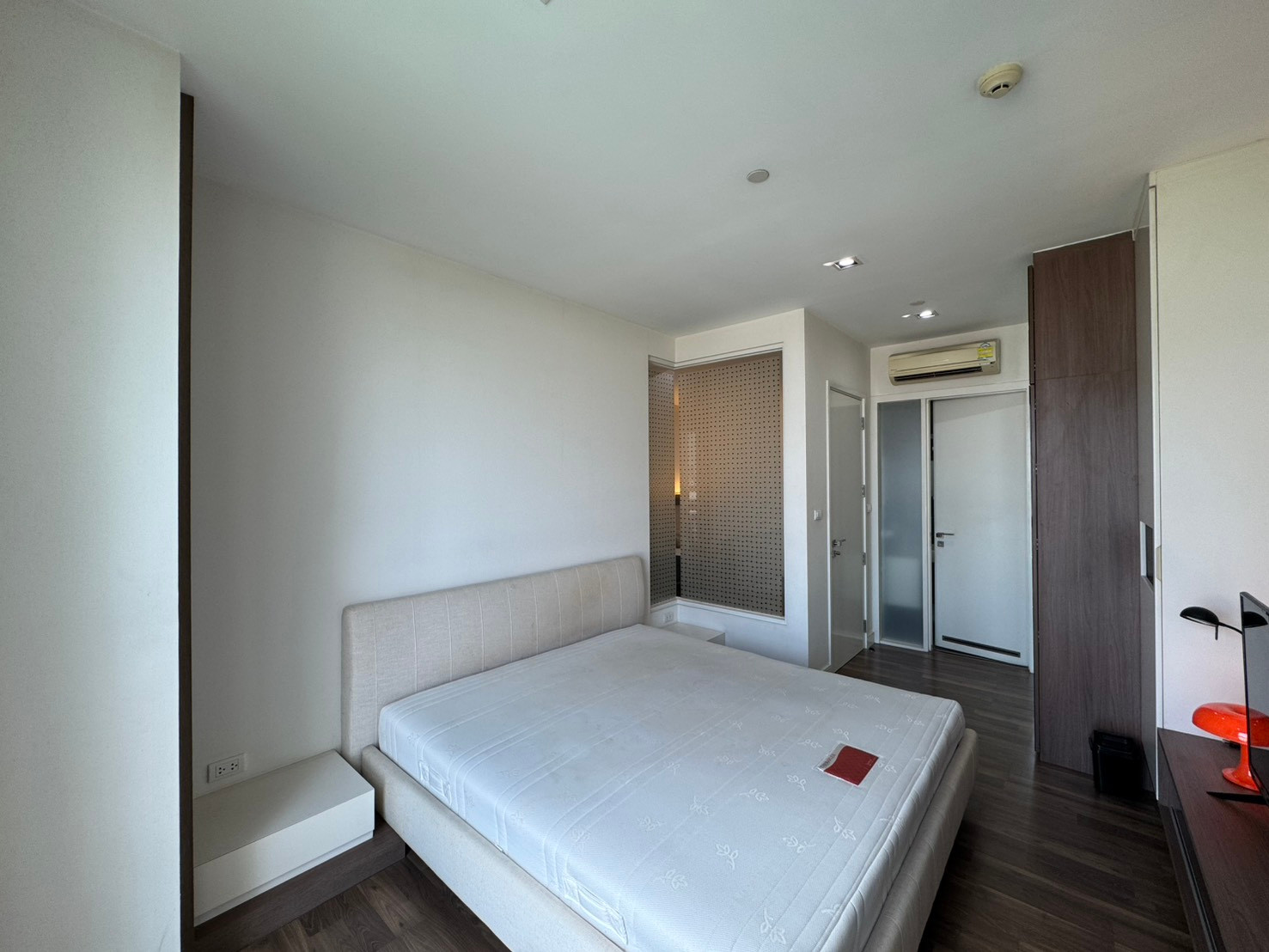 Urgent for rent!! Near BTS Punnawithi, ready to move in on 18 June 2026 / reserve first, get first served✨The Room Sukhumvit 62 – รูปที่ 3