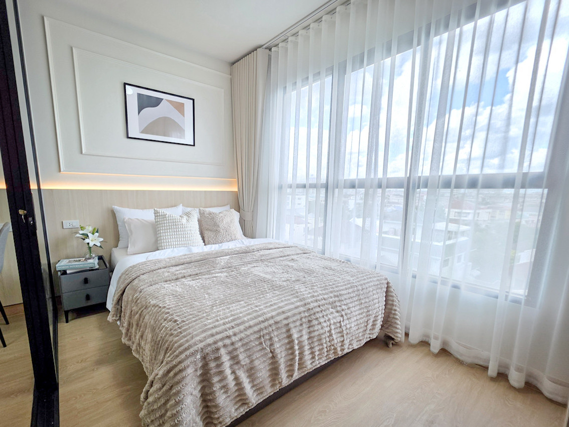 Good location, standing in the heart of Chokchai 4, easy to find food, surrounded by amenities. Suitable for both living in and renting out!