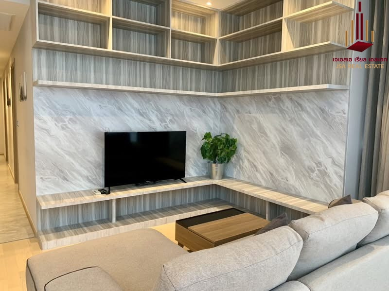 ✨ For Rent: Ashton Asoke - Rama 9 Condo ✨ 💰 Only 62,000 THB/month 