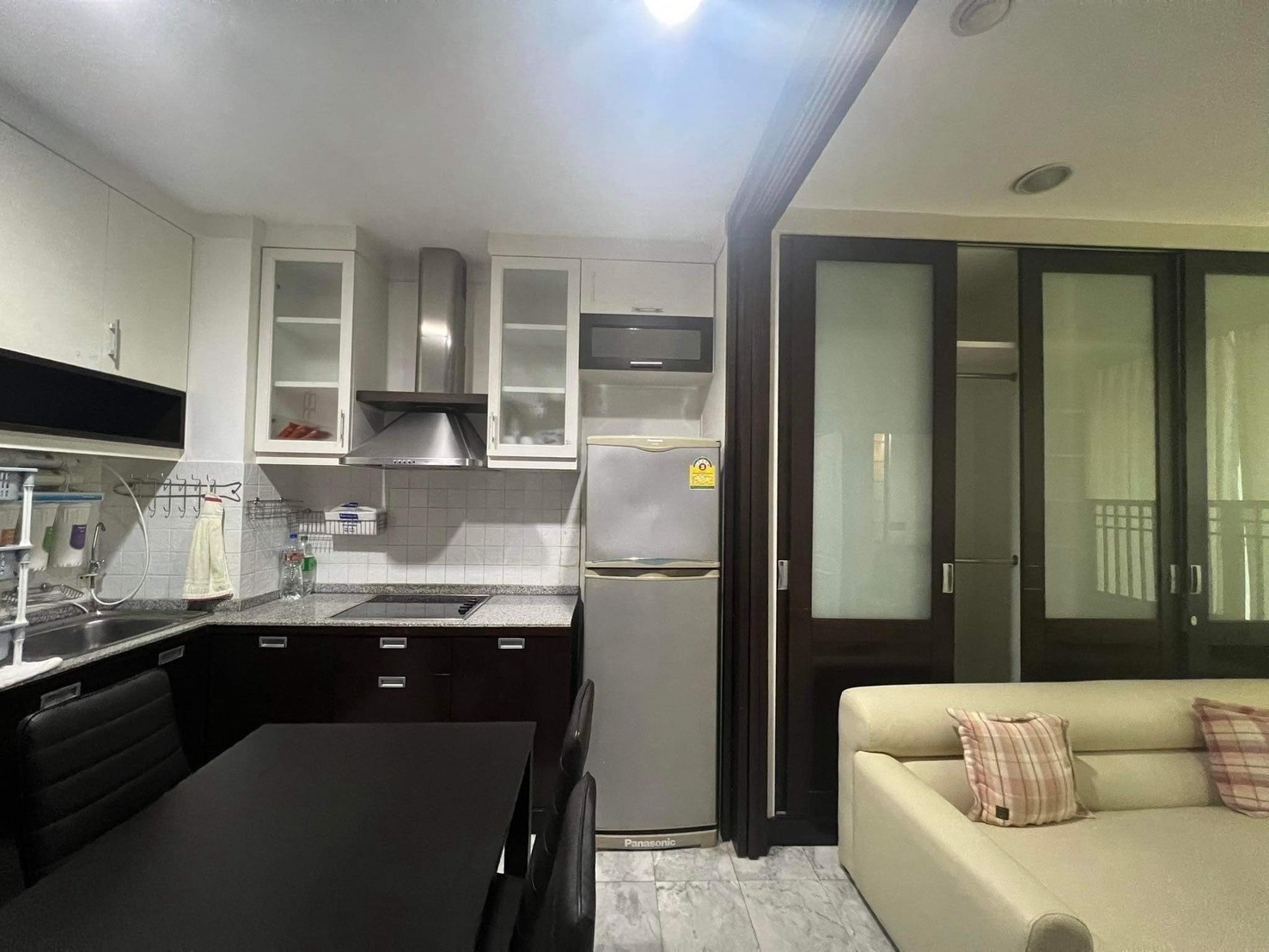 Sathorn House Condo very close to BTS Surasak (25 meters) furnished room for rent (2 bedroom) on 34 th floor only 27000 Baht per 1 month
