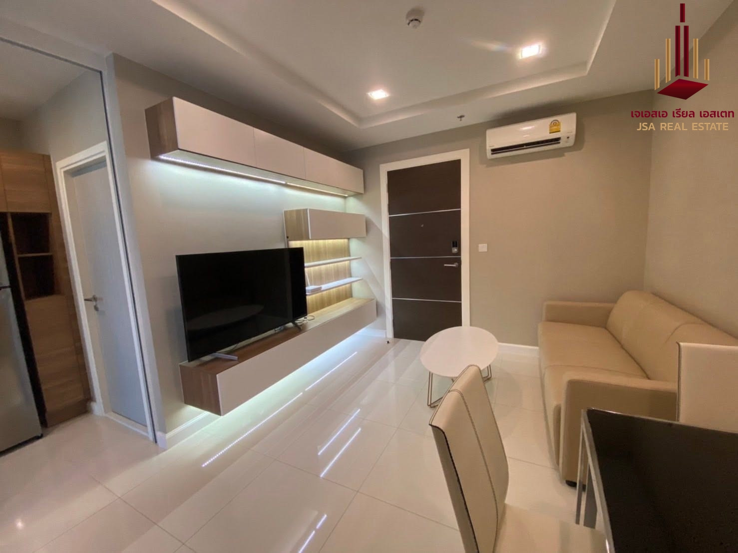 ✨ For Rent: The Metropolis Samrong Interchange Condo ✨ 💰 Only 12,000 THB/month
