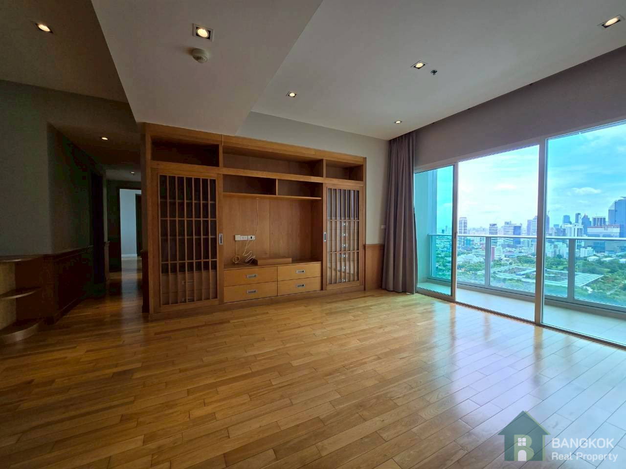 ให้เช่าคอนโด 3 ห้องนอน I Millennium Residence สุขุมวิท ให้เช่าคอนโด 3 ห้องนอน I Millennium Residence สุขุมวิท